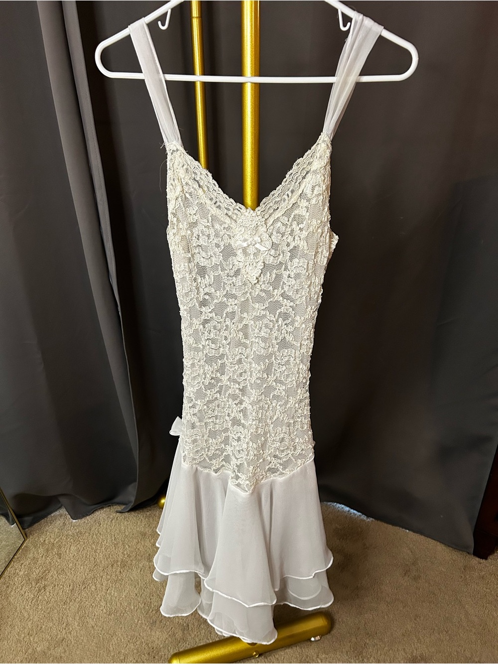 Vintage 80s Intimate Concepts Negligee Lace with Tiered Chiffon Hem